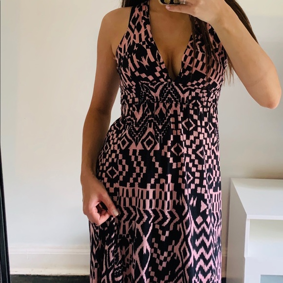 Geometric Print Pink and Black Maxi Dress - Picture 2 of 7